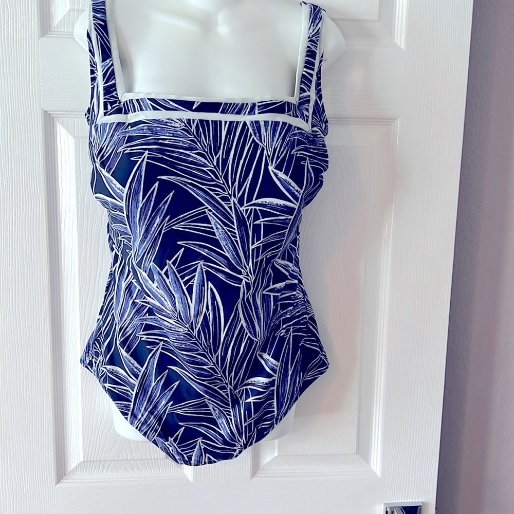Gottex Sz 16 Swimsuit Squareneck iridescent Palm fronds.  Gently worn.